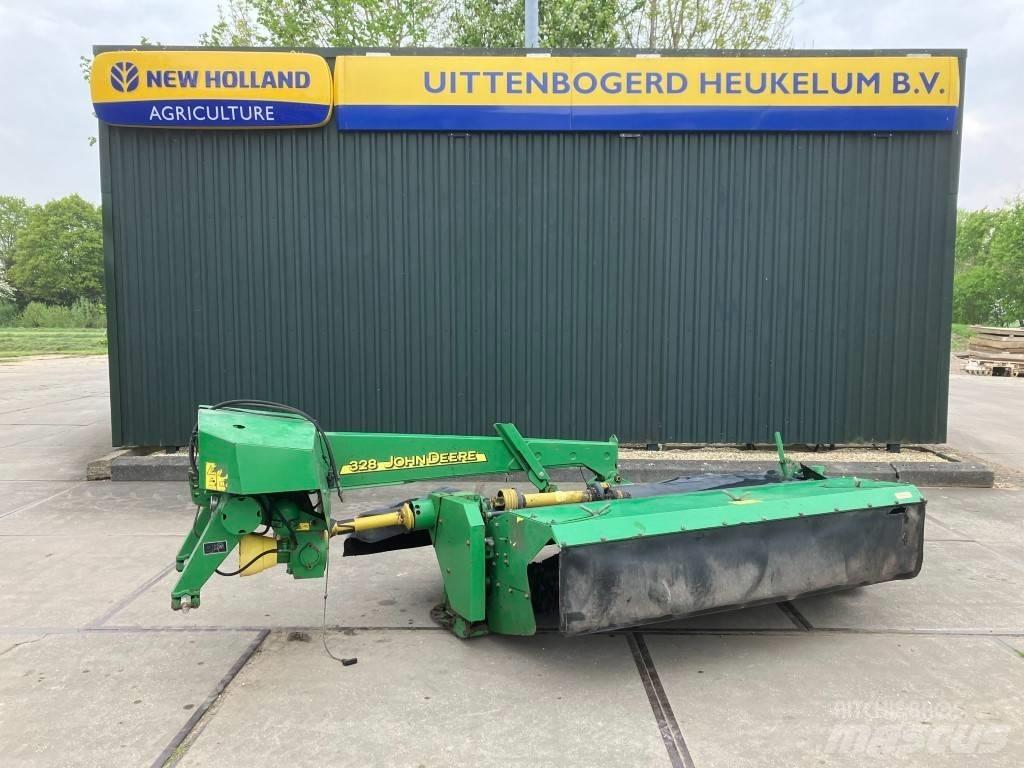 John Deere 328 Šienapjovės
