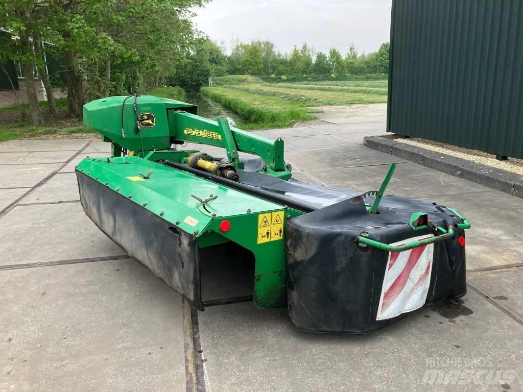 John Deere 328 Šienapjovės