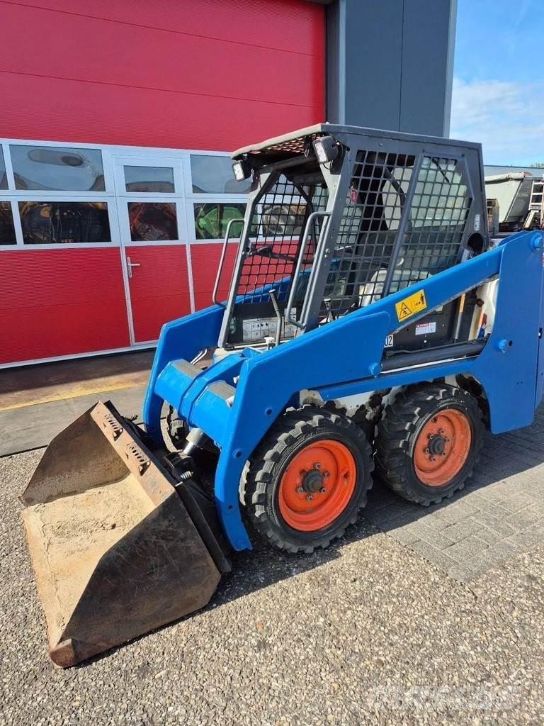 Bobcat 553 Krautuvai su šoniniu pasukimu