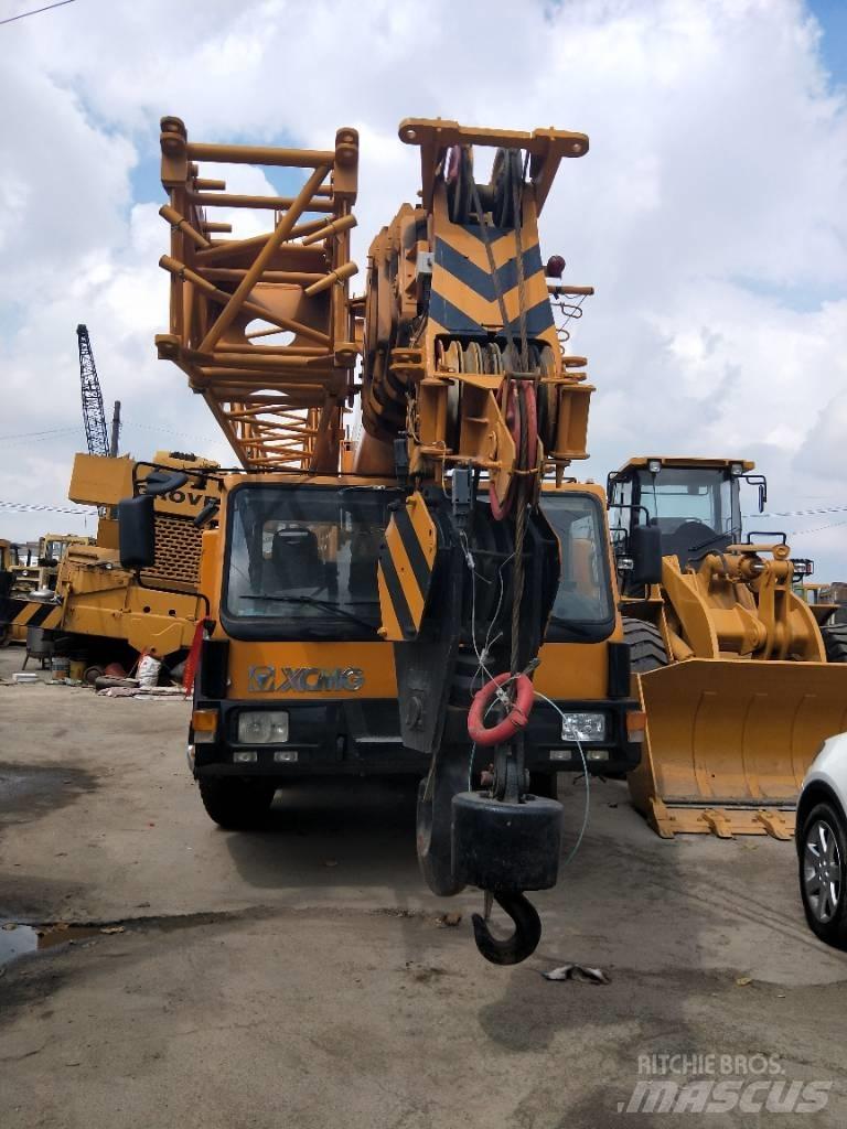 XCMG QY70T Visureigiai kranai