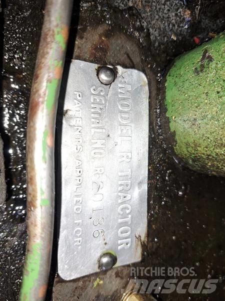John Deere R Tractor Traktoriai
