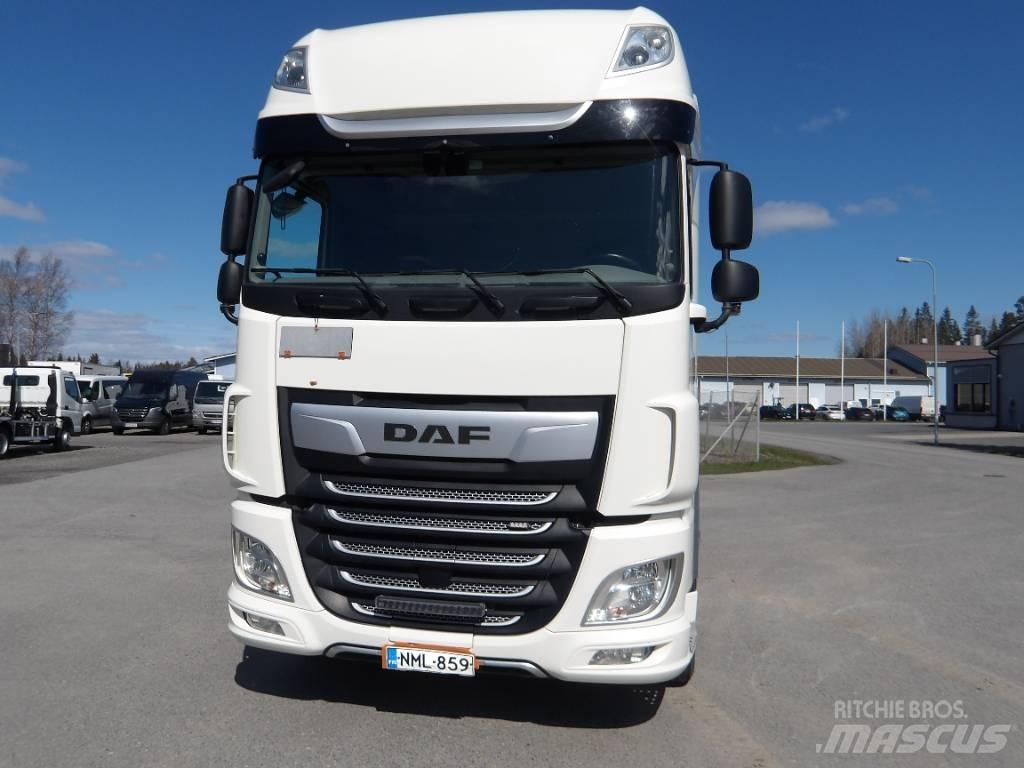 DAF XF 530 6x2 Naudoti vilkikai