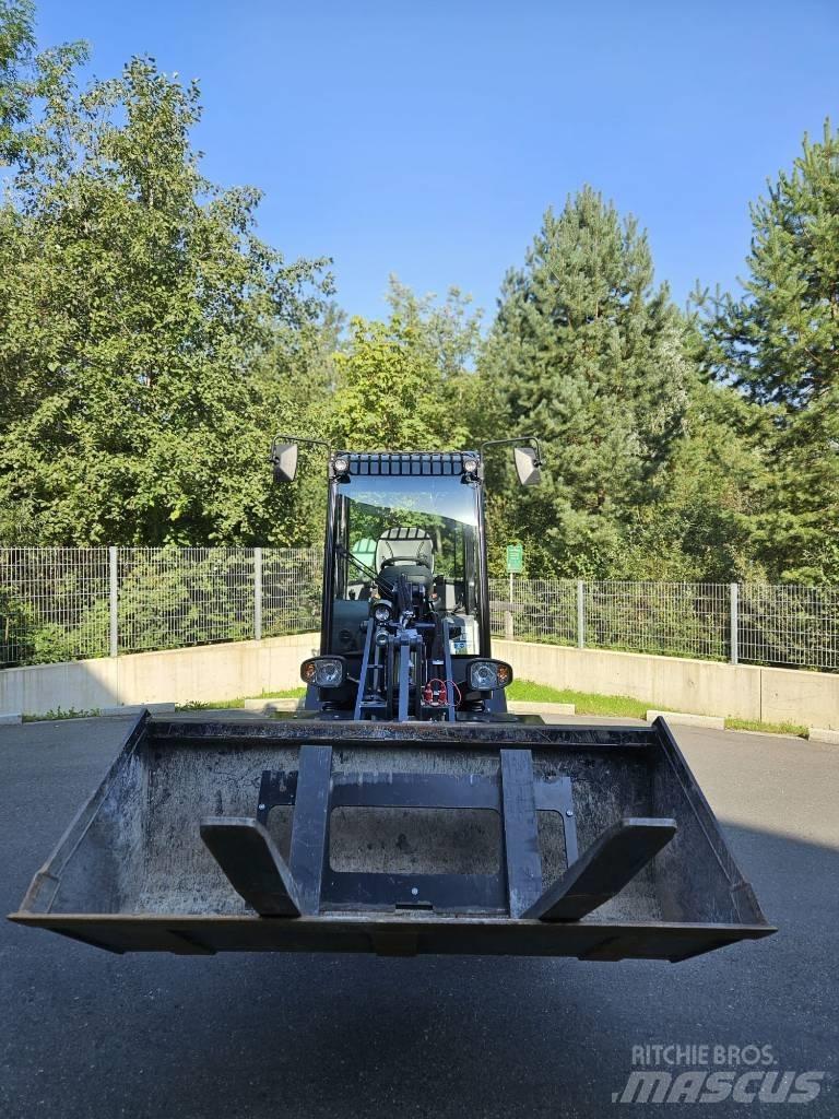 Kubota RT 260-2 Naudoti ratiniai krautuvai
