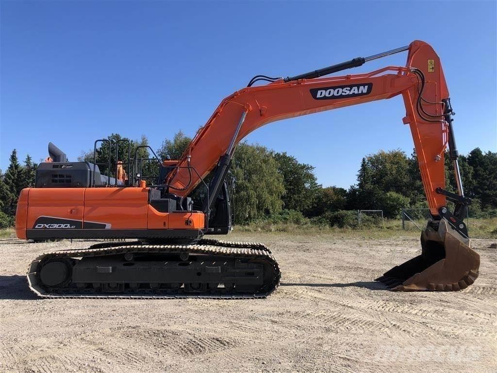 Doosan dx300 Vikšriniai ekskavatoriai