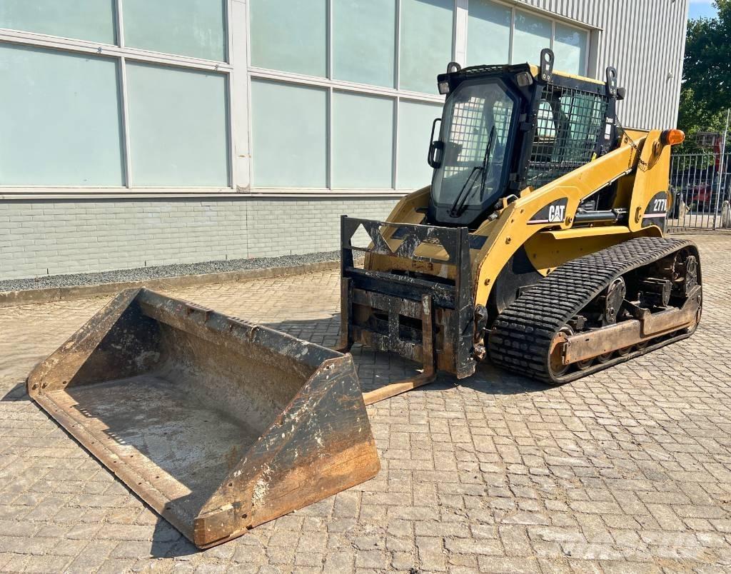 CAT 277 B    2006 Krautuvai su šoniniu pasukimu