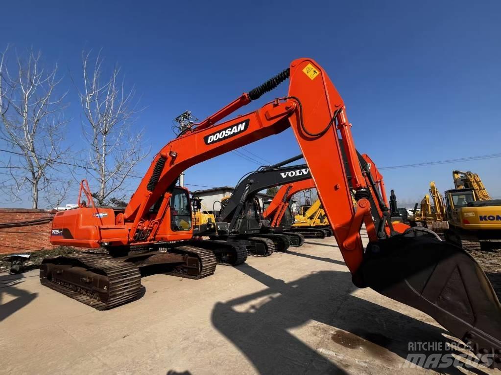 Doosan DH225-7 Vidutinės galios ekskavatoriai 7-12 t