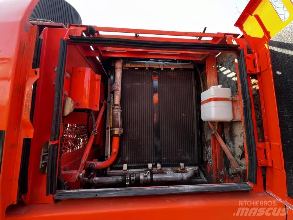 Doosan DH225-7 Vidutinės galios ekskavatoriai 7-12 t