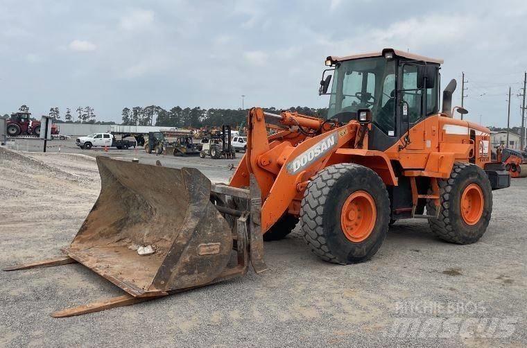 Doosan DL220-3 Naudoti ratiniai krautuvai