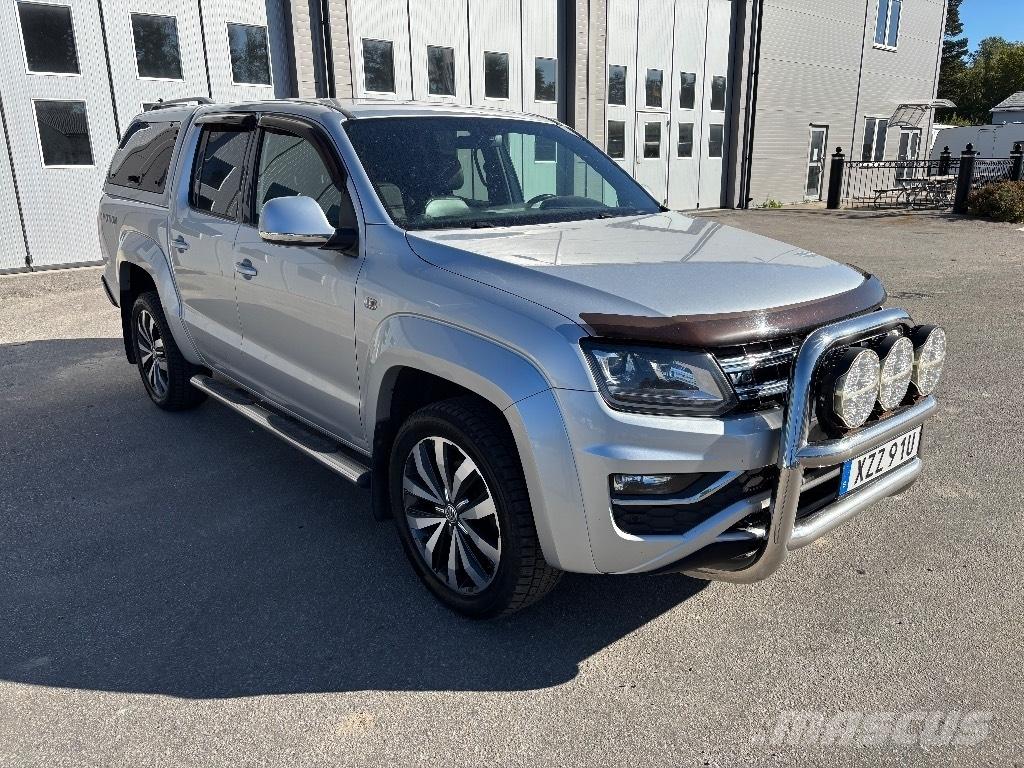 Volkswagen Amarok Pikapai / Bortiniai sunkvežimiai