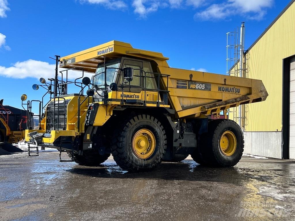 Komatsu 605-8 Atliekų išvežimo technika