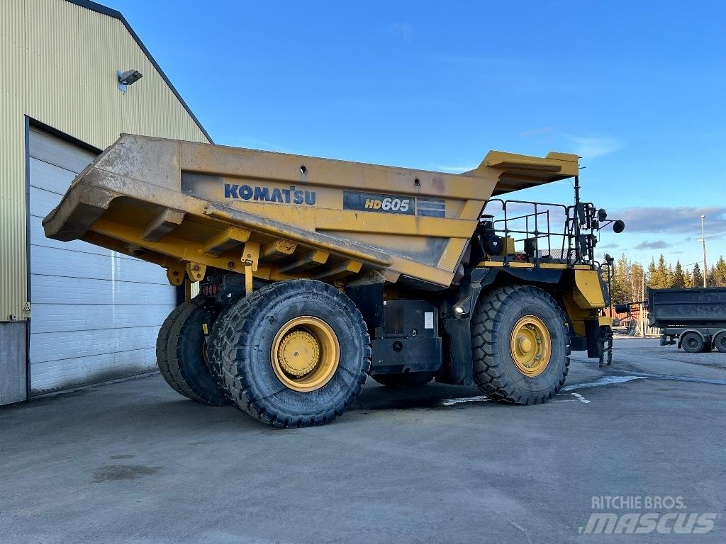 Komatsu 605-8 Atliekų išvežimo technika