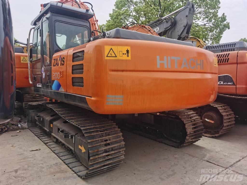 Hitachi ZX 200 Vikšriniai ekskavatoriai
