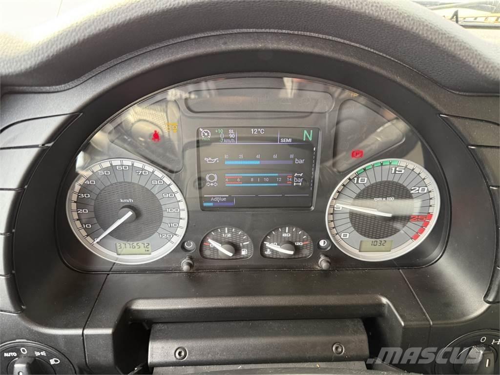 Iveco AS280 6X2 Sunkvežimiai su keliamuoju kabliu
