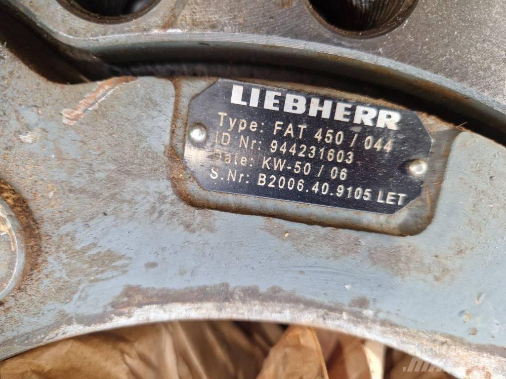 Liebherr R 954 LI Ašys