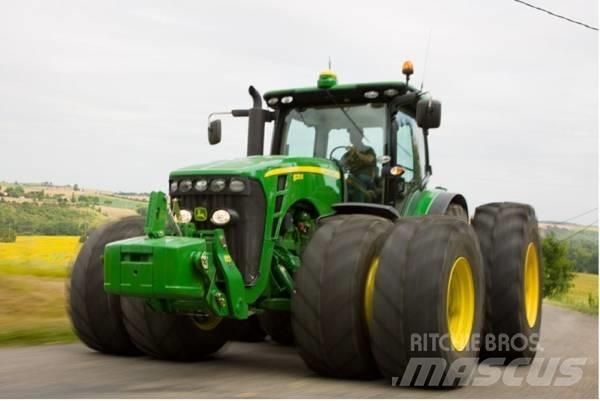 John Deere JD8270 Traktoriai
