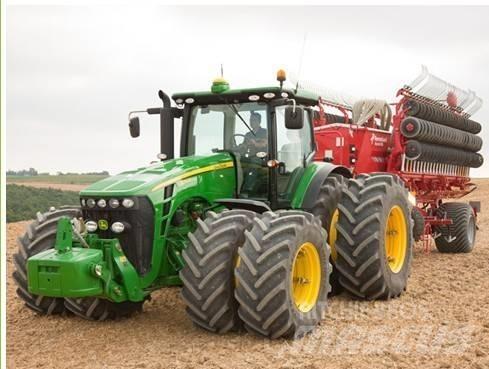John Deere JD8270 Traktoriai
