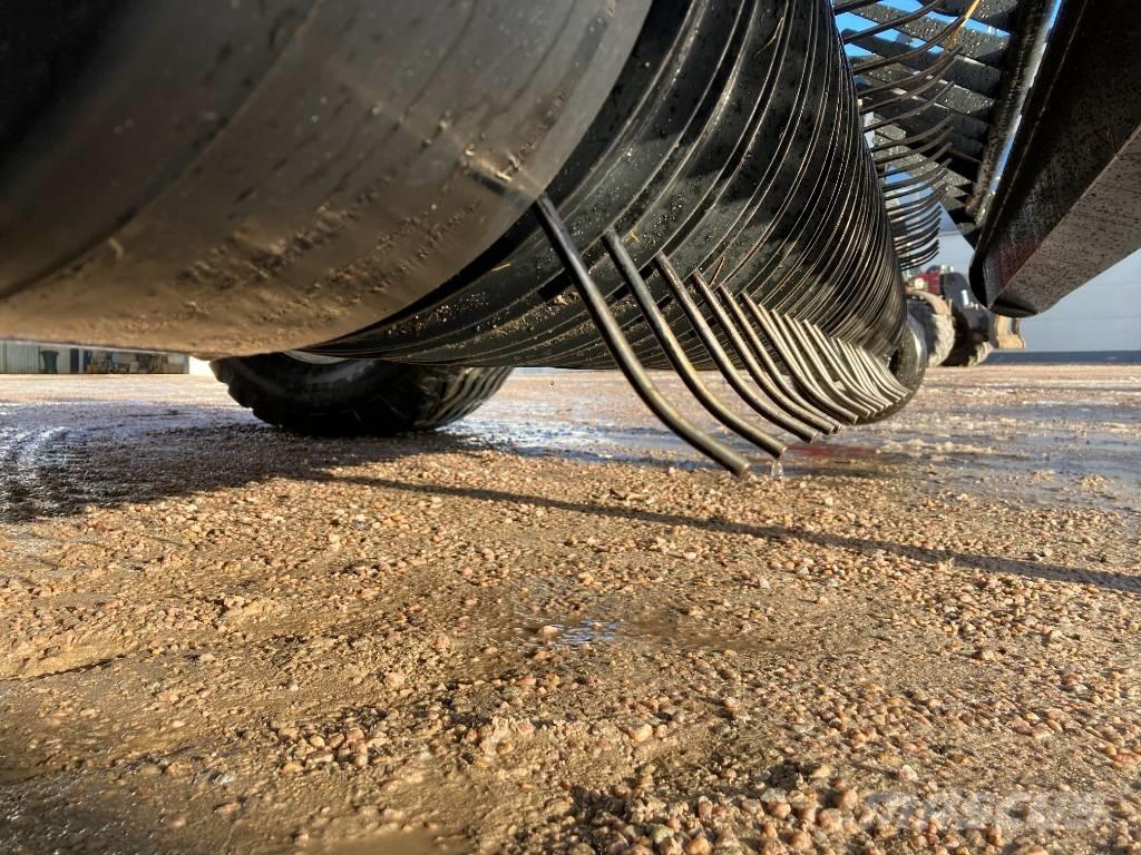 CASE RB465 Žemės ūkis - Kita