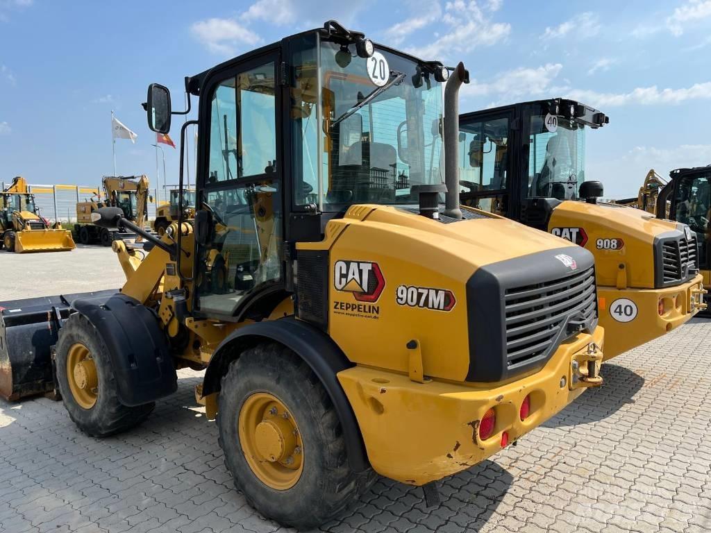 CAT 907 M Naudoti ratiniai krautuvai
