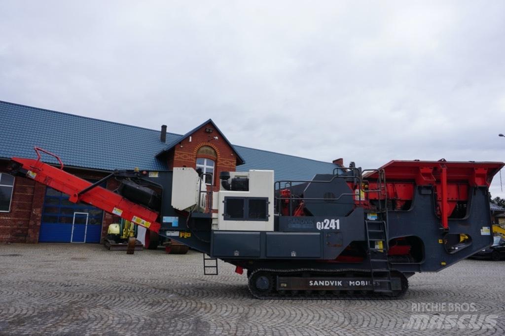 Sandvik QJ 241 Mobilūs smulkintuvai