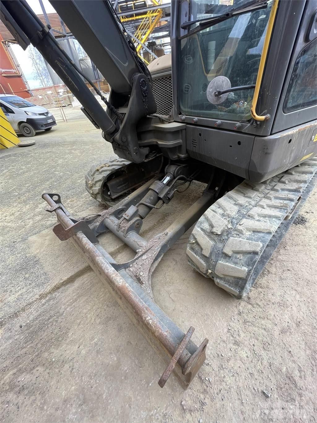 Volvo ECR 88-D Vidutinės galios ekskavatoriai 7-12 t