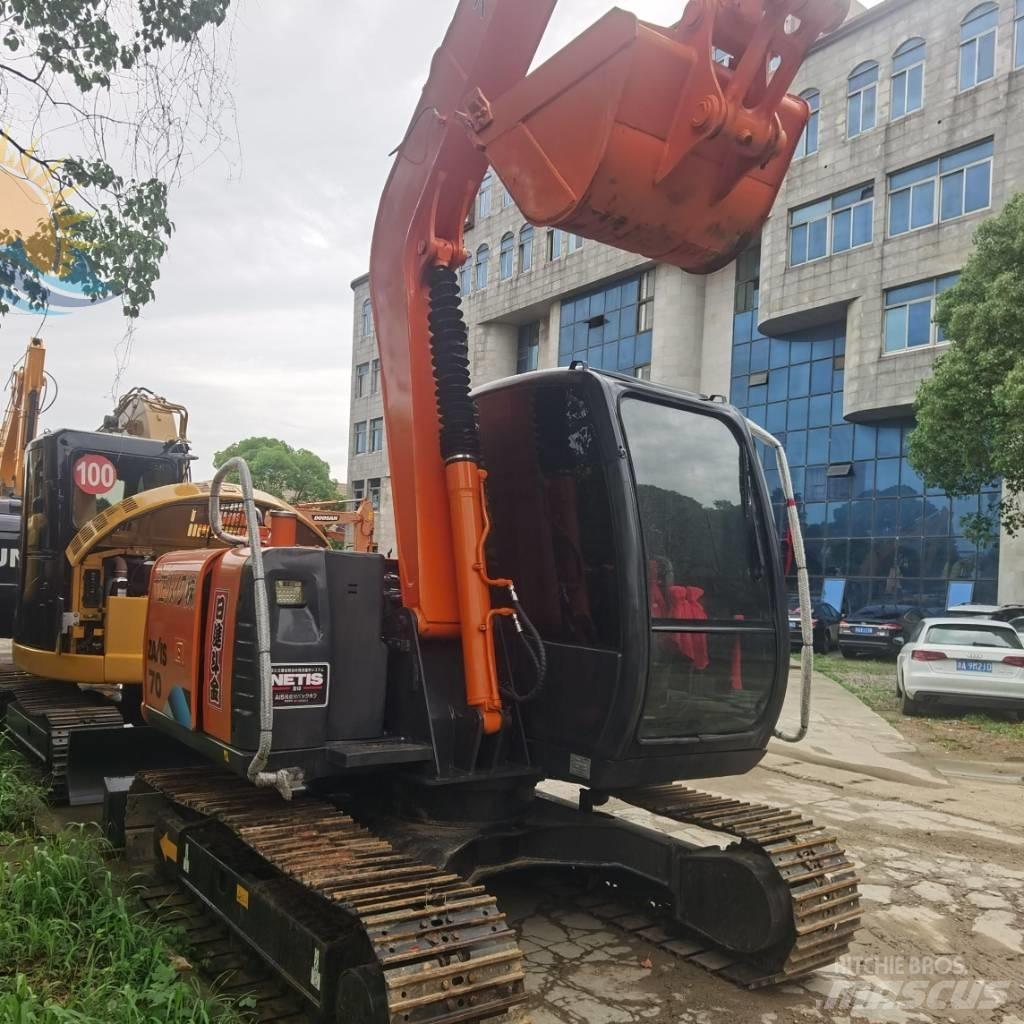 Hitachi ZX 70 Mini ekskavatoriai < 7 t