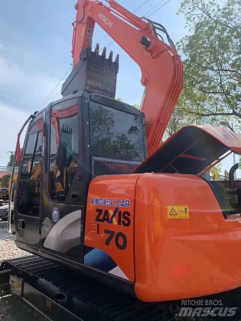 Hitachi ZX70 Mini ekskavatoriai < 7 t