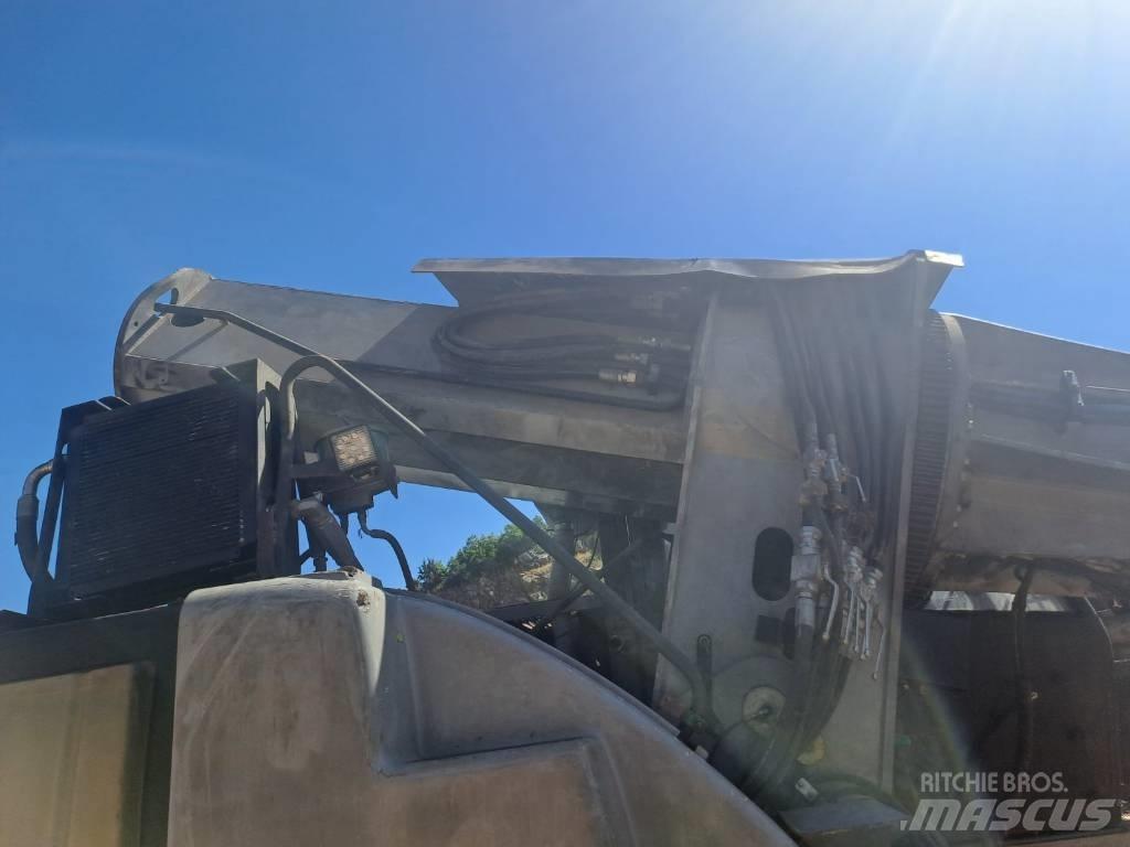 Gradall XL 4200 III Požeminis krautuvas