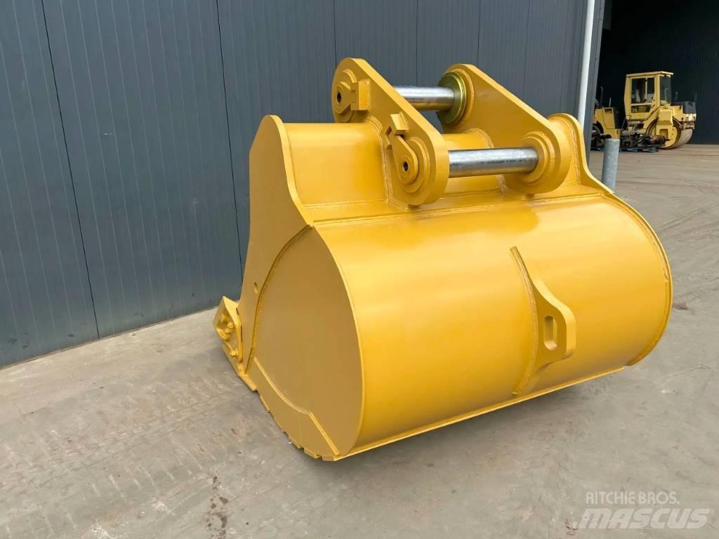 CAT 349D - UB Kaušai