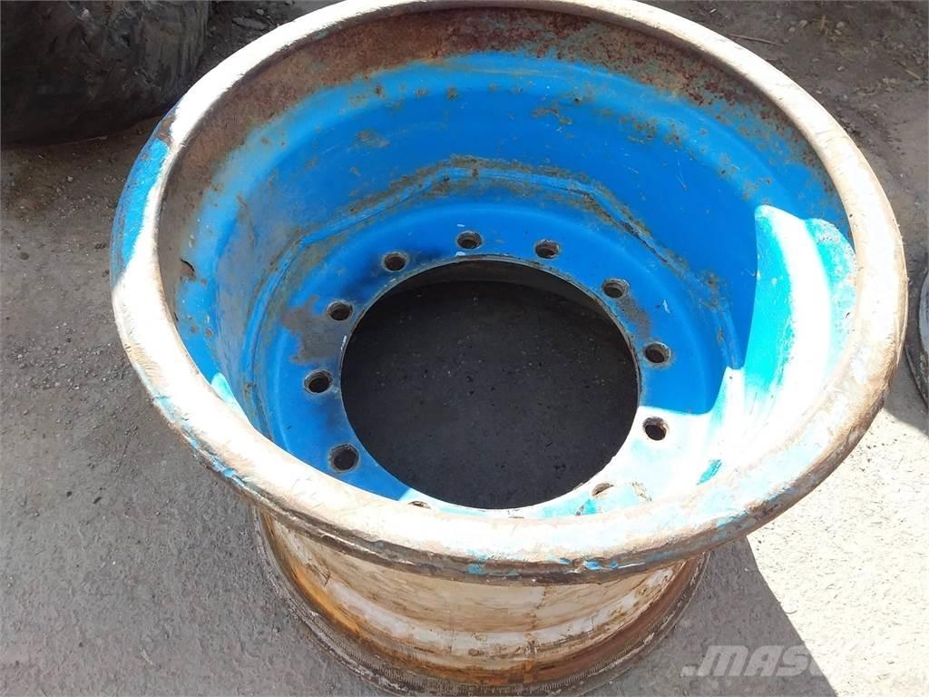 Valmet 860 20x26,5 Padangos, ratai ir ratlankiai