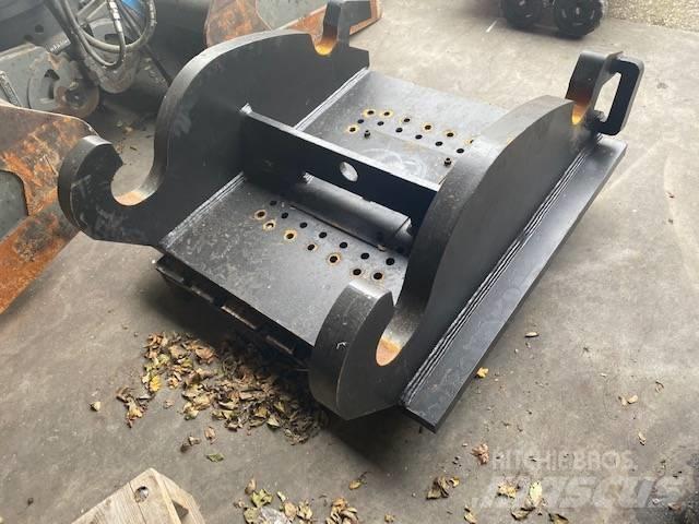 CAT CW70 kopplaat Griebtuvai