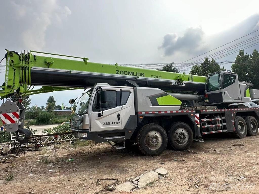 Zoomlion ZTC700 Visureigiai kranai