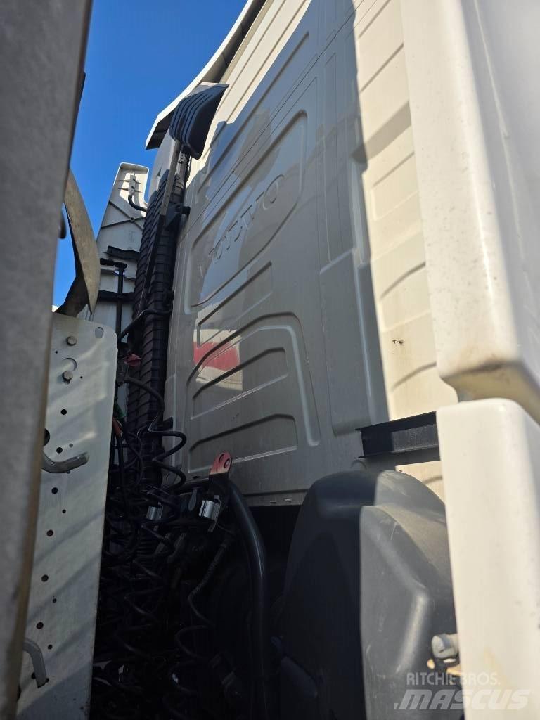 Volvo FH500 XL Naudoti vilkikai