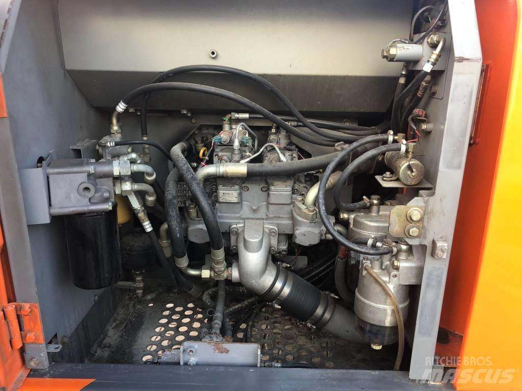 Hitachi ZX 210 LC-3 Vikšriniai ekskavatoriai