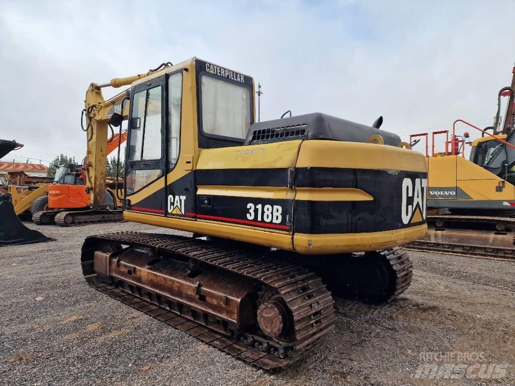 CAT 318 B L Vikšriniai ekskavatoriai