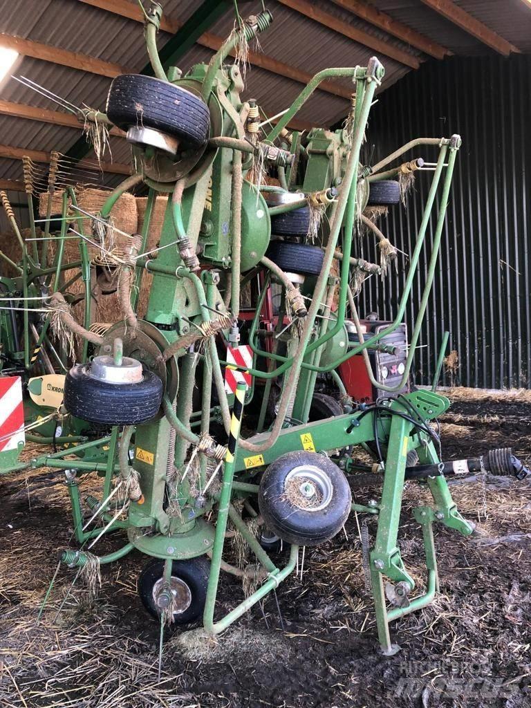Krone 8.82/8 Tedder Šieno grėbliai ir vartytuvai