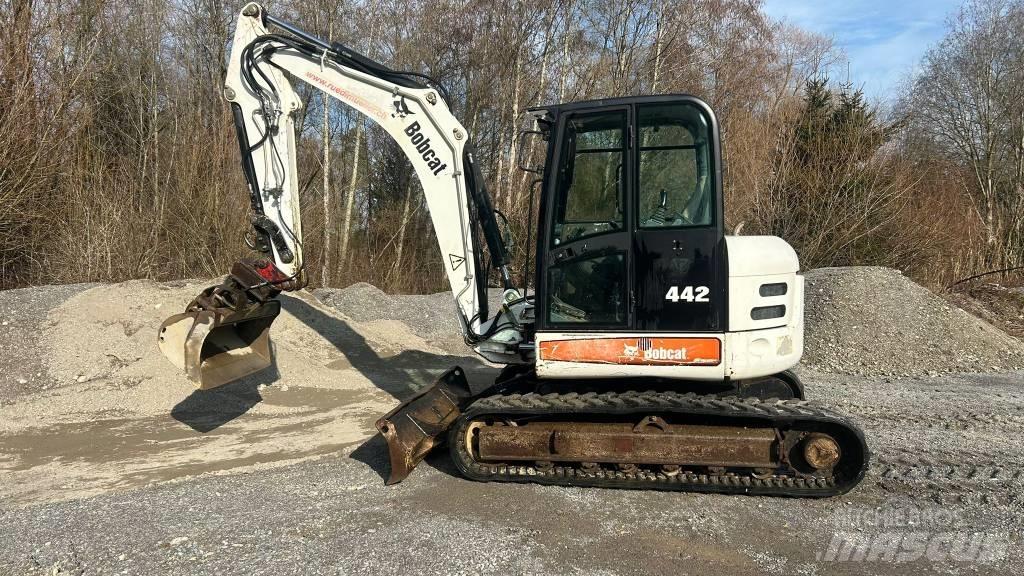 Bobcat 442 B Vidutinės galios ekskavatoriai 7-12 t