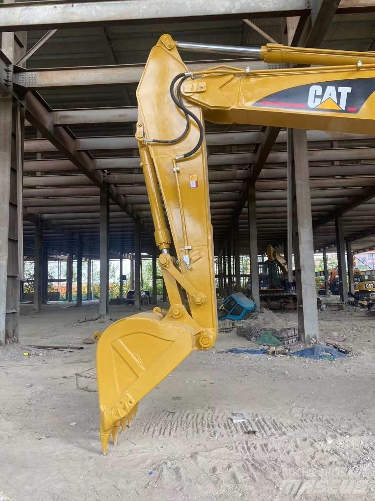 CAT 320 C Vikšriniai ekskavatoriai