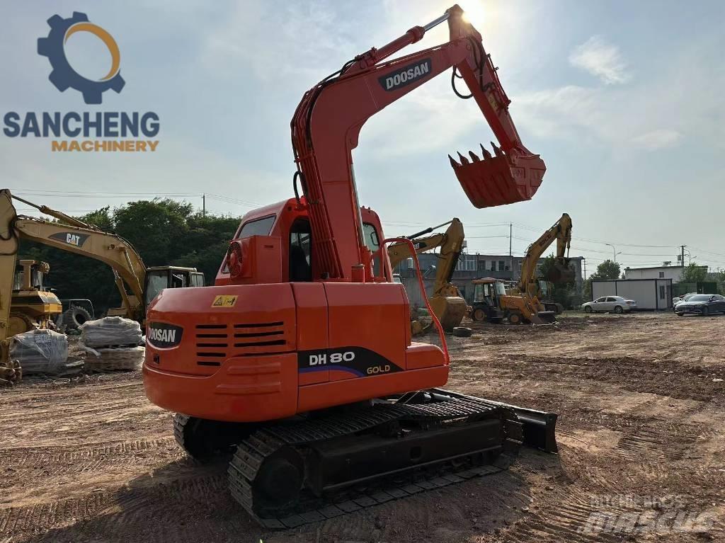Doosan DH 80 Vikšriniai ekskavatoriai