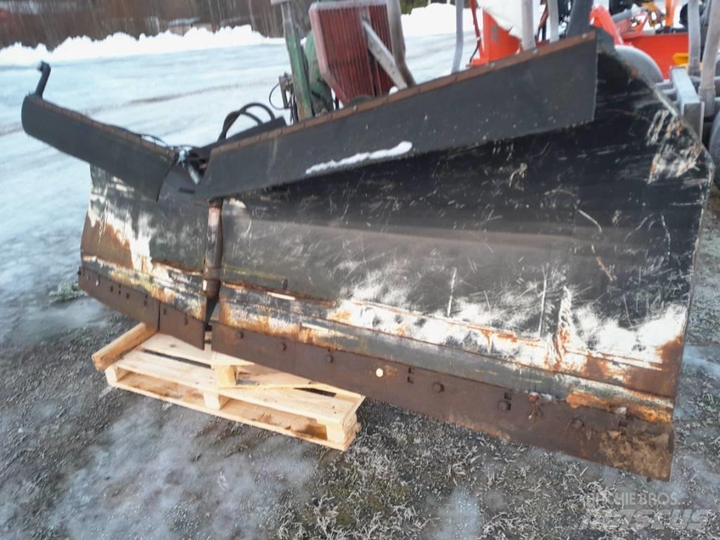 Pome 320 Sniego peiliai ir valytuvai