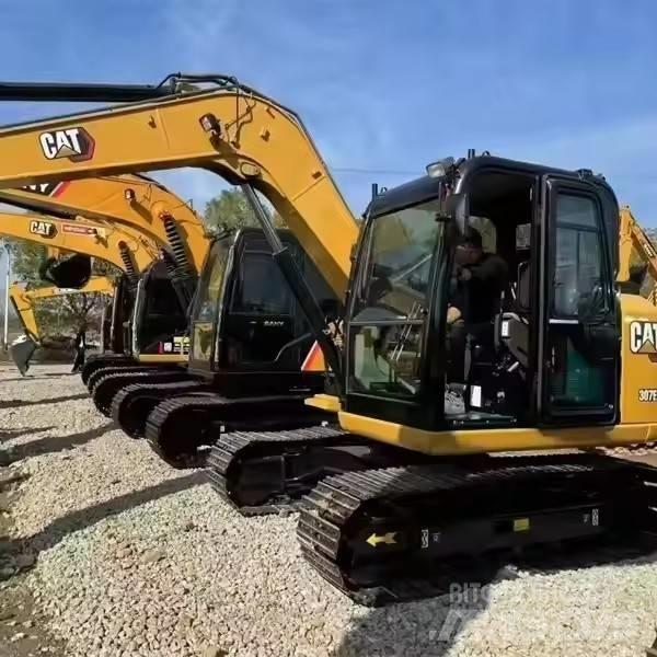 CAT 307 Vikšriniai ekskavatoriai