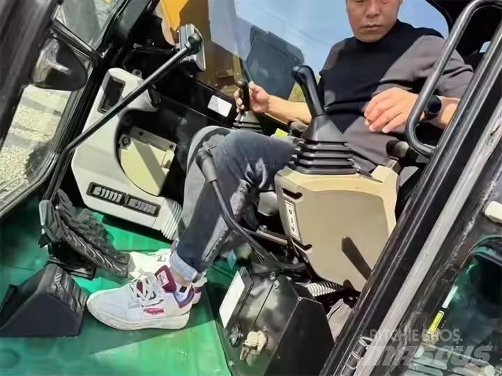 CAT 307 Vikšriniai ekskavatoriai