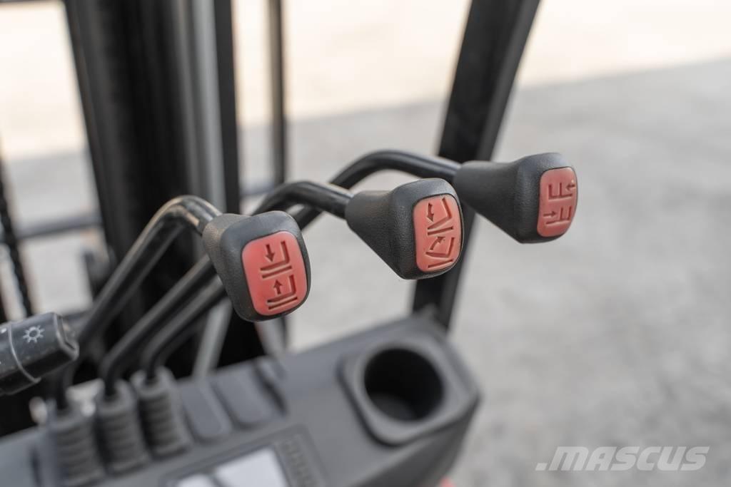 Manitou MI 25 D Dyzeliniai krautuvai