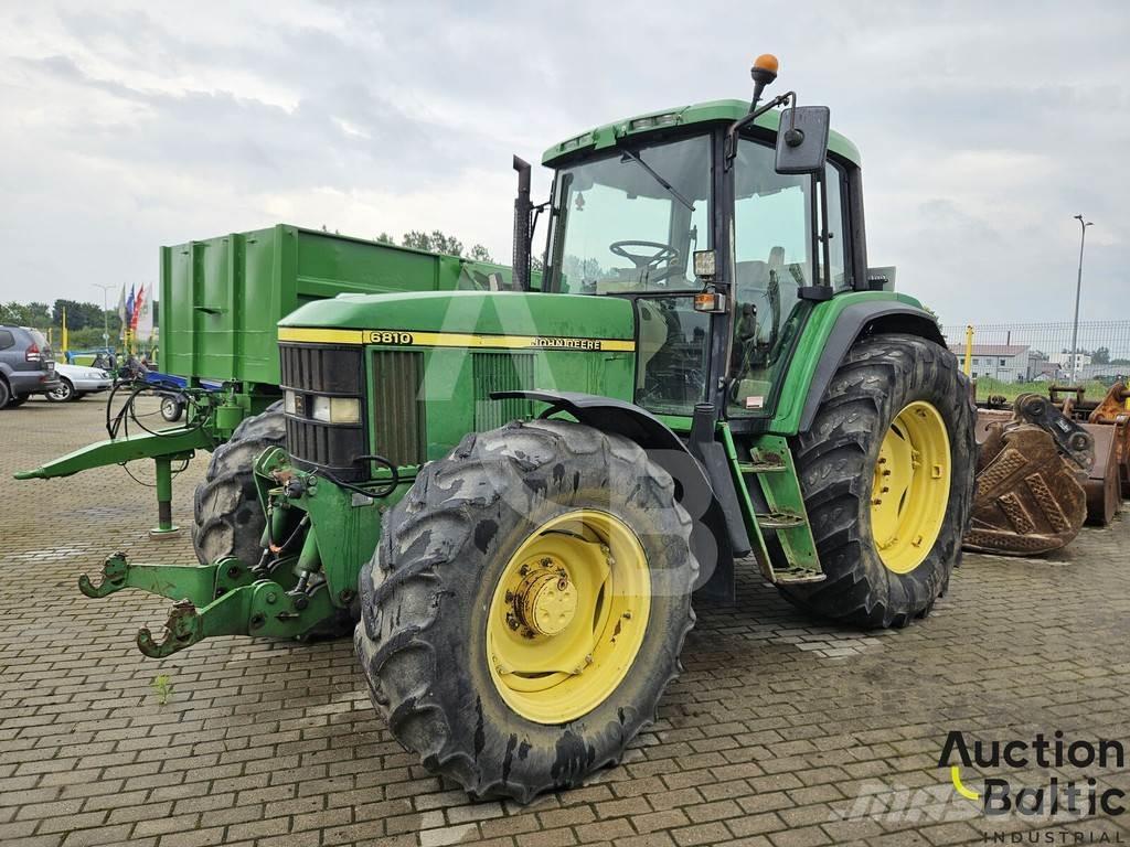 John Deere 6810 Traktoriai