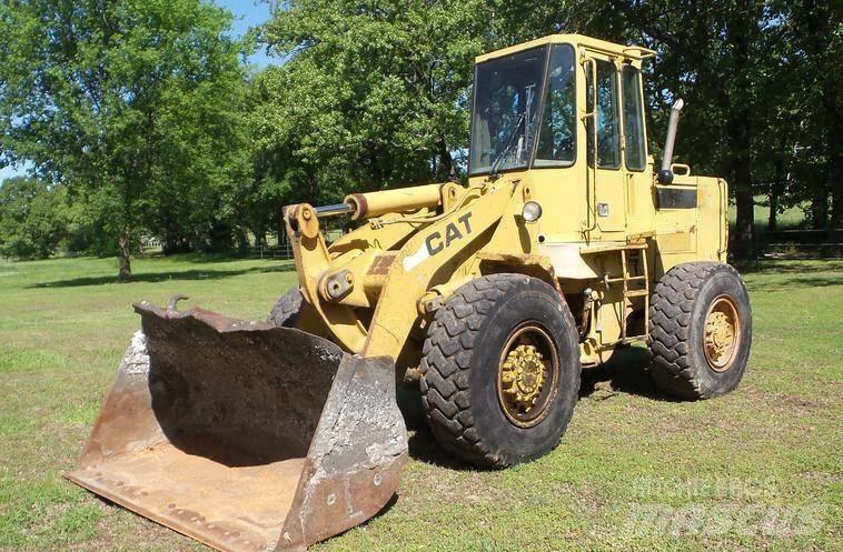 CAT 926 E Naudoti ratiniai krautuvai