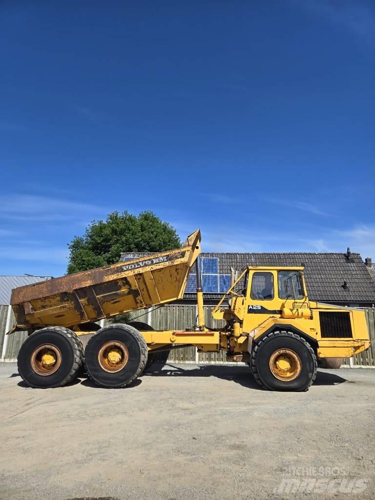Volvo BM A 25 Karjeriniai savivarčiai