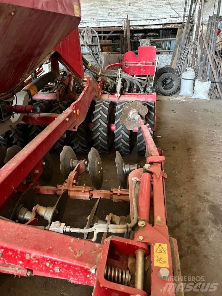 Horsch Pronto 3 DC Sėjamieji kombainai