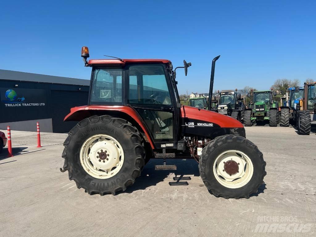 New Holland L 95 Traktoriai