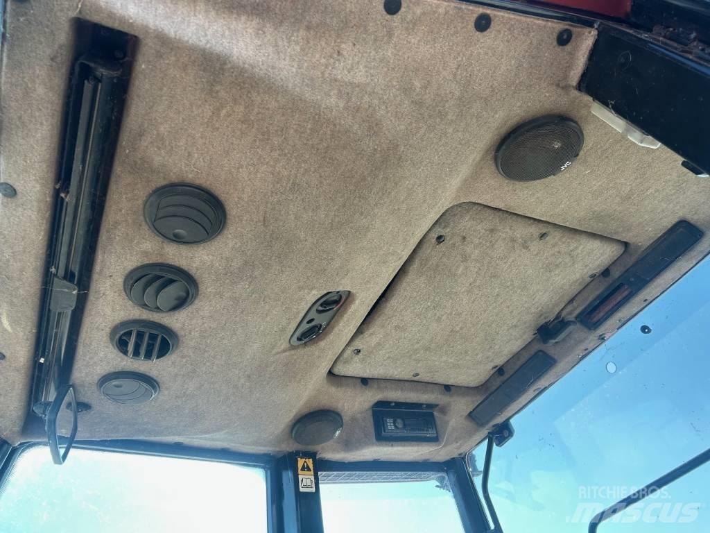 New Holland L 95 Traktoriai
