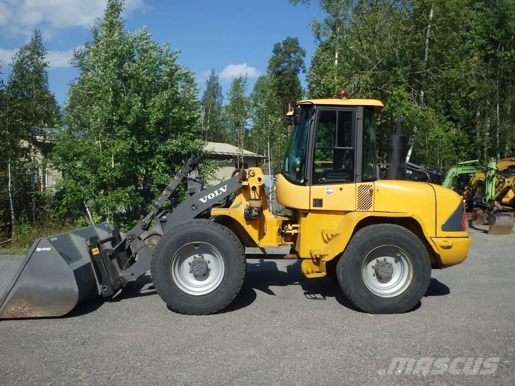 Volvo L 45 B Naudoti ratiniai krautuvai