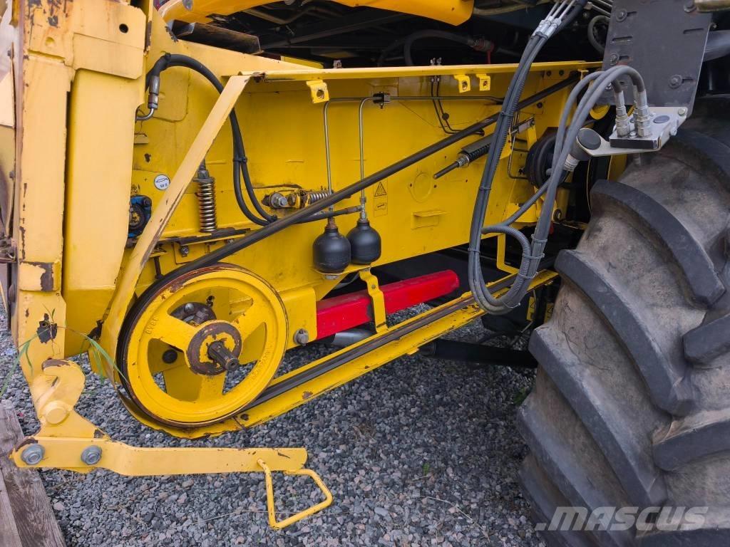 New Holland CS 6080 Derliaus nuėmimo kombainai